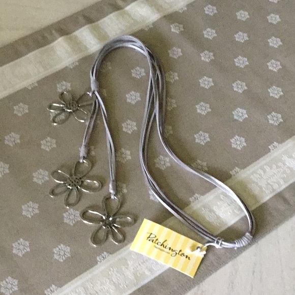 Patchington triple flower necklace - Picture 1 of 2